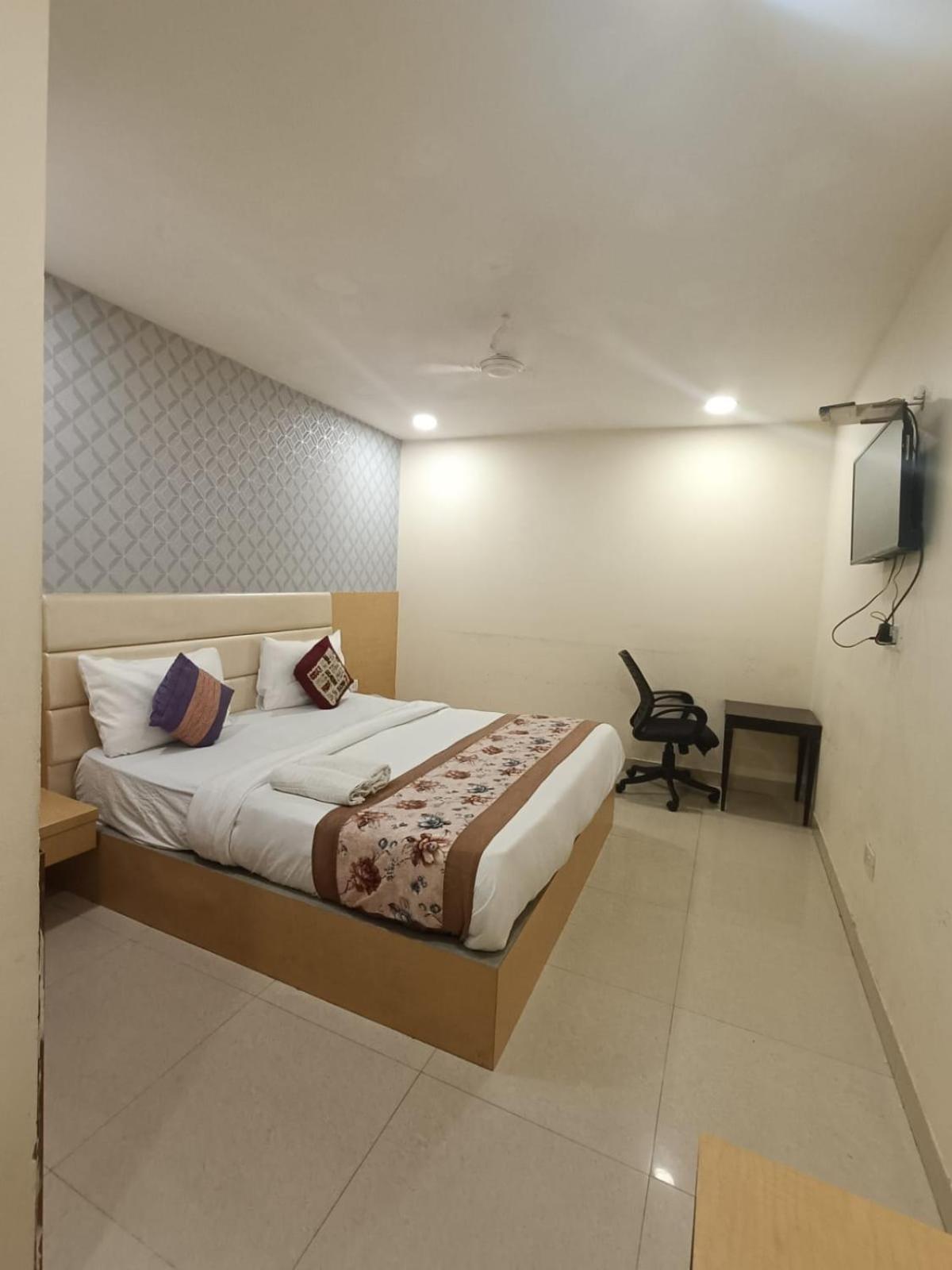 Hotel Grand Suites By D'Capitol Near Delhi Airport New Delhi Eksteriør bilde