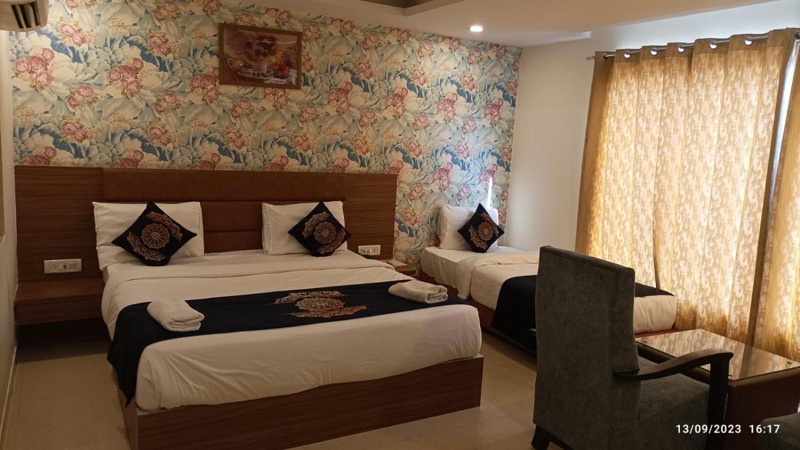 Hotel Grand Suites By D'Capitol Near Delhi Airport New Delhi Eksteriør bilde